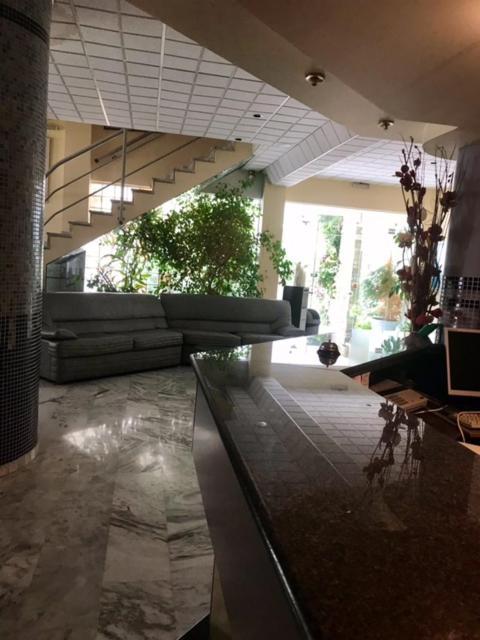 Batis Hotel Livanates Exterior photo